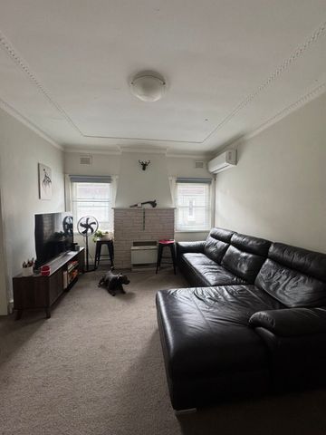 North Willoughby - Photo 3