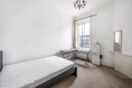 Earl's Court Square, London, SW5 ground floor flat to rent - Photo 5