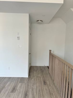 For Lease - 4017 Hickory Drive Unit# 11, Mississauga, Ontario - Photo 1