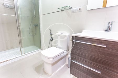 Penthouse for rent with Terrace in San Francesc (Valencia) - Photo 3