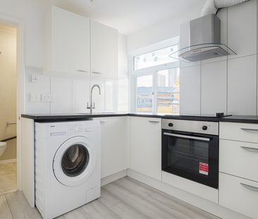 Studio to rent - Photo 2