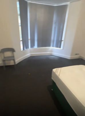 Room in a Shared House, Chippinghouse Road, S7 - Photo 1