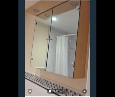 Room in a Shared Flat, Brookhey, SK14 - Photo 2