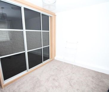 26 Rosebrook Grove, Carrickfergus, BT38 8NS - Photo 4