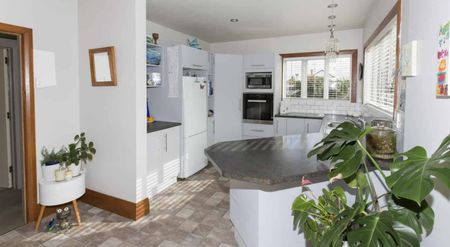 Great home in a great location - Photo 4