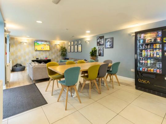 Classic Studio – Limited View - Photo 1