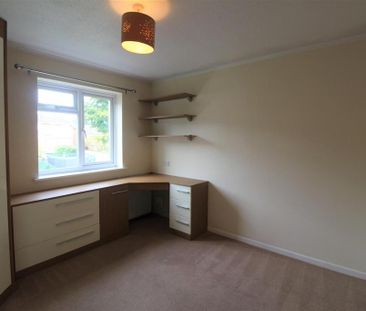 4 bedroom detached house to rent - Photo 5