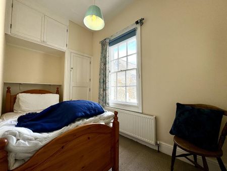 3 bedroom terraced house to rent - Photo 4