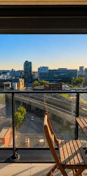 4½ À LOUER – Griffintown (101 rue Peel) – 2400$/mois (2182$ effectif avec 1 mois offert) - Photo 1