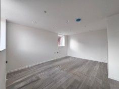 1 bed Flat for Rent - Photo 1