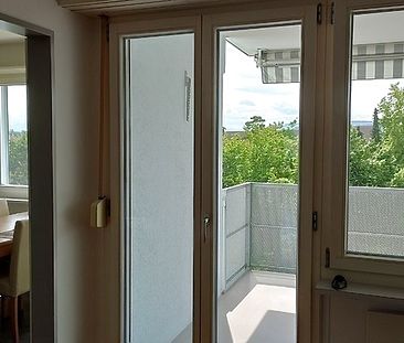 2½ Zimmer-Wohnung in Schwerzenbach (ZH), möbliert - Foto 1
