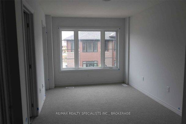 For Lease - 461 Blackburn Drive Unit# 33, Brantford, Ontario - Photo 1
