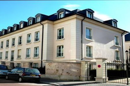 location Appartement T5 DE 106.8m² À VERSAILLES - Photo 4