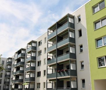 Moderne 2RW mit Balkon, Aufzug und Wannenbad – Ihr neues Zuhause! - Photo 1