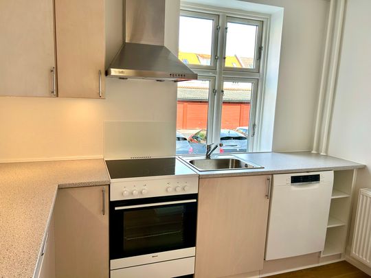 Hyggelig 3-værelses lejlighed i Aalborg med gode faciliteter - Foto 1