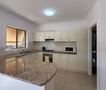 Unit 3/12 Saint Street, - Photo 1