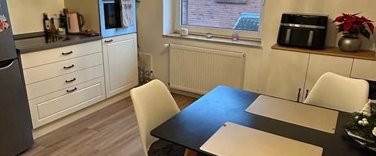 2 Zimmerwohnung modern möbliert - Foto 1