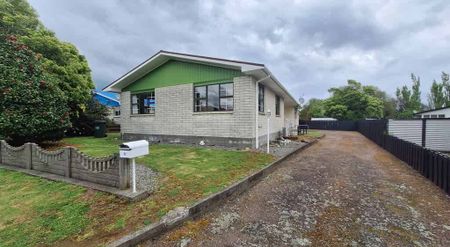 Easy Living - Photo 5