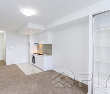 Include Bills* As New Studio Apartment, Close to Train Station With... - Photo 6