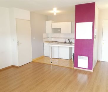 Location Appartement 2 pièces 40m² - Photo 2