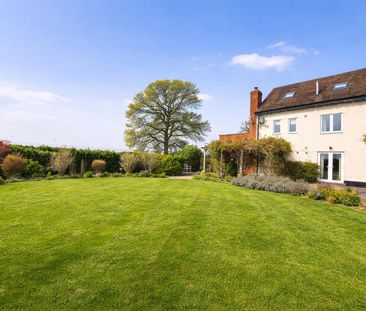 Hunting Butts Farm, Cheltenham GL50 4NZ - Photo 5