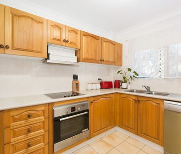 Spacious Two Bedroom Unit - Photo 1