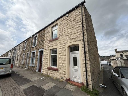 2 bedroom terraced house to rent - Photo 2