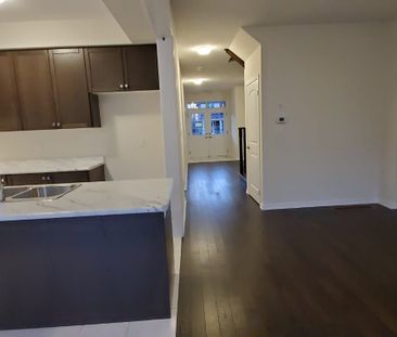 For Lease - 71 Esther Crescent, Thorold, Ontario - Photo 5