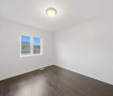 For Lease - 3073 Neyagawa Boulevard, Oakville, Ontario - Photo 6