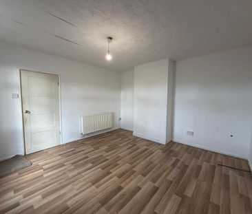 4 bedroom terraced house to rent - Photo 2