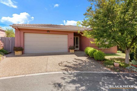 Spacious single-level Hawker Townhouse - Photo 4