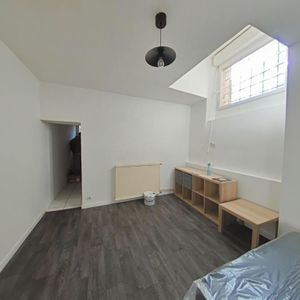 Location Appartement 1 pièce Meublé 24m² ROMANS SUR ISERE 26100 - Photo 2