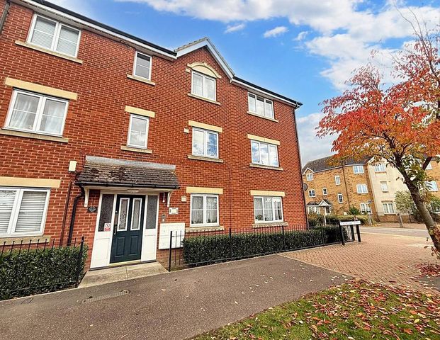 2 bedroom ground floor flat to rent - Photo 1