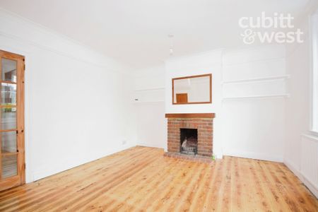 2 bedroom terraced house to rent - Photo 2