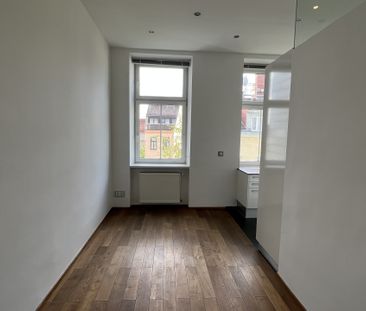 Helle 2,5 Zimmer Wohnung mit Grünblick! - Photo 3