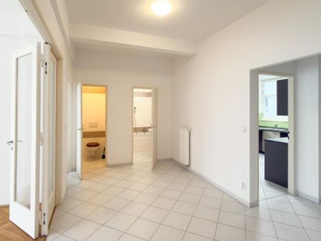 Pronájem bytu 2+1 80 m2 - Fotografie 5