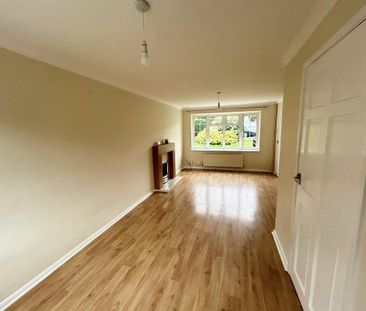 3 bedroom terraced house to rent - Photo 2