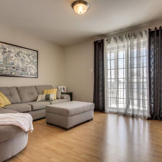 Grand condo 4 1/2 - Libre - Internet - Climatisation - Photo 1