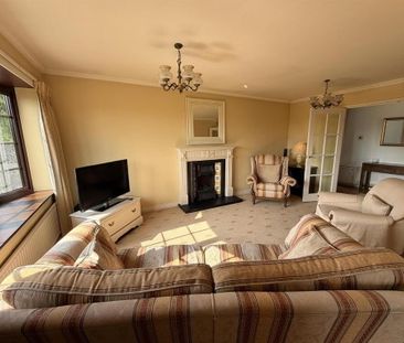 8 Vaddegan Road, Newtownabbey, BT36 7SW - Photo 1