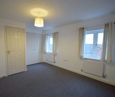 Town house to rent on - Photo 5