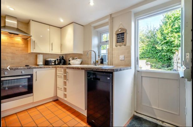 Charming and Fully Modernised One Bedroom Cottage with First Floor Bathroom and Private Garden for Rent in Debenham - Photo 1