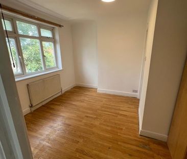 Studio Flat, Balnacraig Avenue, NW10 - Photo 3