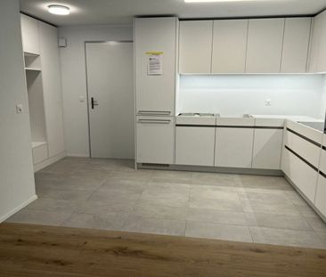 Schmucke 2,5 Zi mit Privatsitzplatz - Foto 3