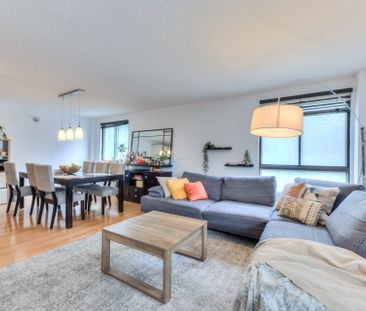 460 Rue du Champ de Mars, Montréal (Ville-Marie), QC H2Y - Photo 3