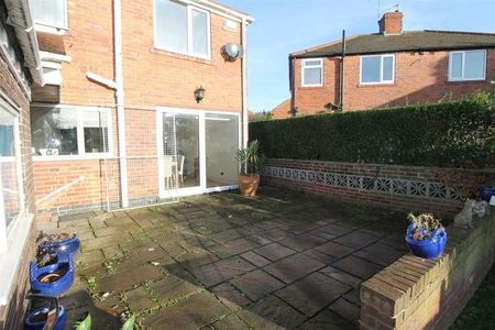 Birklands Drive, Sheffield, S13 - Photo 3