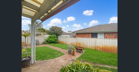 Single Level Family Home in Salamander Bay - Photo 5