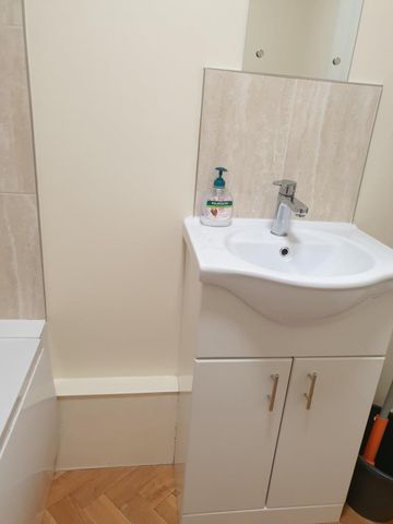 2 Bed Flat, Coventry Road, B10 - Photo 5