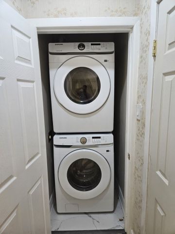 For Lease - 147 Fitzgibbon Avenue Unit# (Main), Toronto, Ontario - Photo 5
