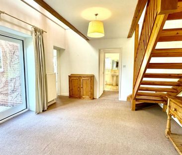 2 bedroom House To Let - Photo 1