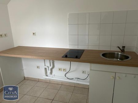 Location Appartement 2 pièces 45m² LA FERTE GAUCHER 77320 - Photo 3
